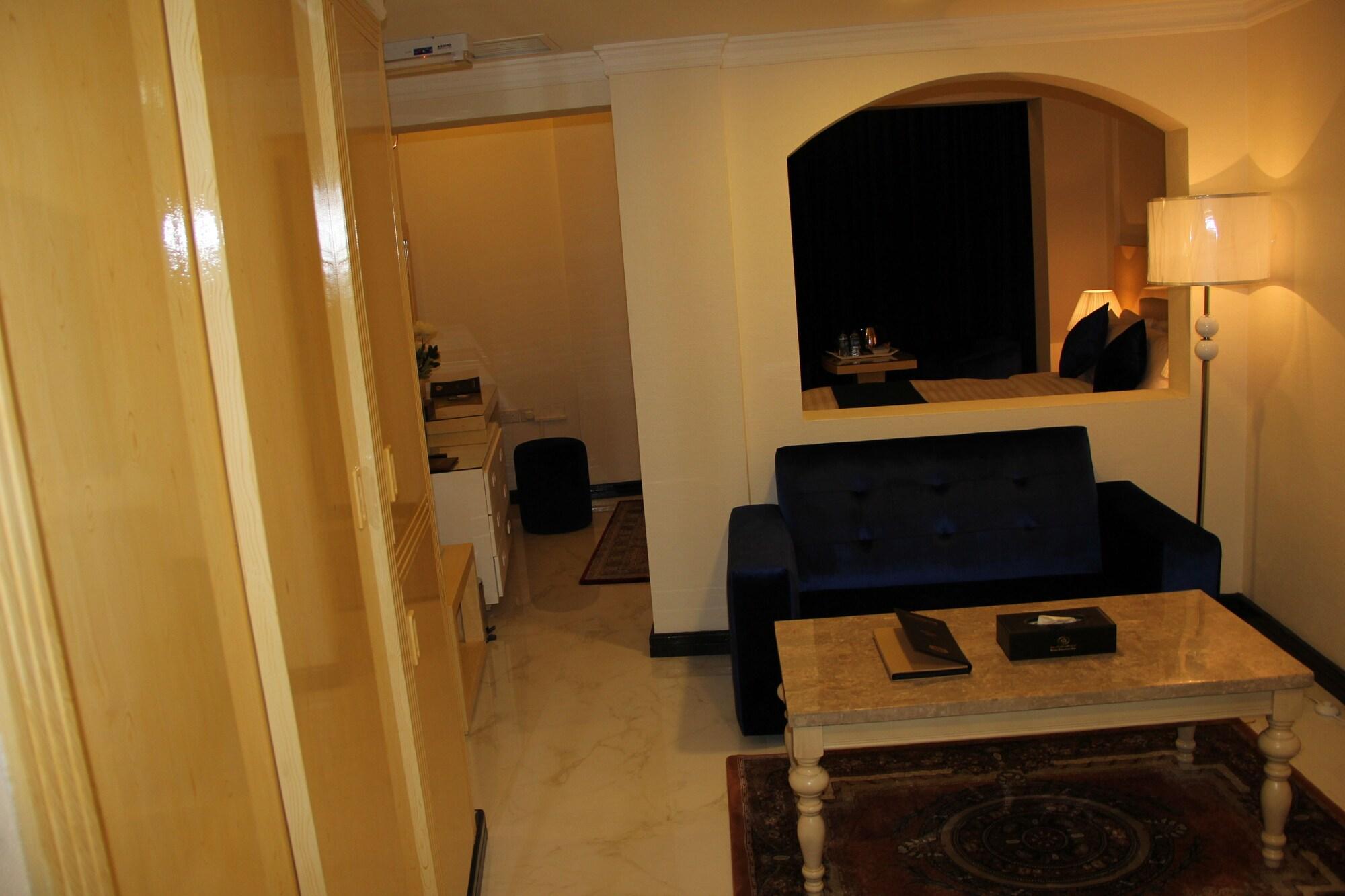 Hotel Bahrain International 4*